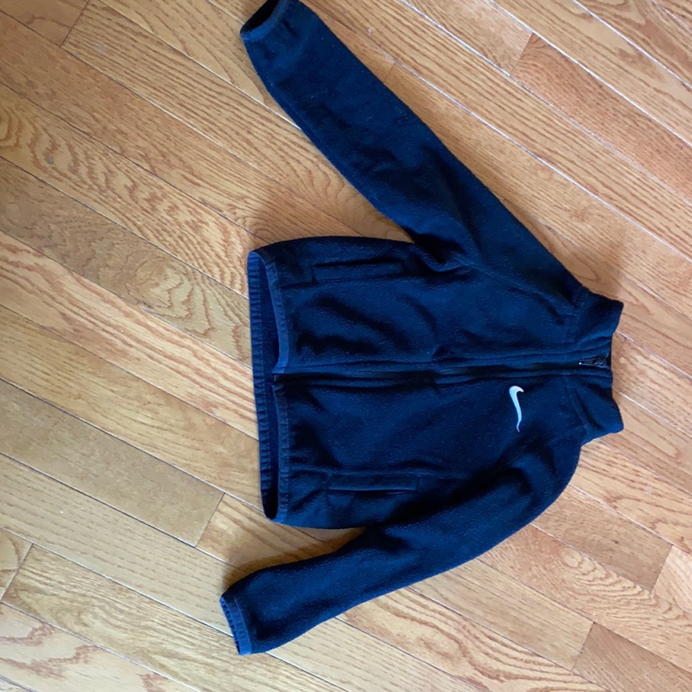 Nike fleece with zíper. Black size 3T